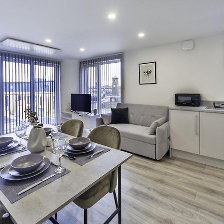Modern And Bright 2 Bed Apartment In Ashford 애슈퍼드 외부 사진