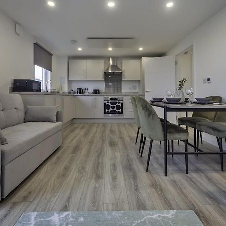 Modern And Bright 2 Bed Apartment In Ashford 애슈퍼드 외부 사진